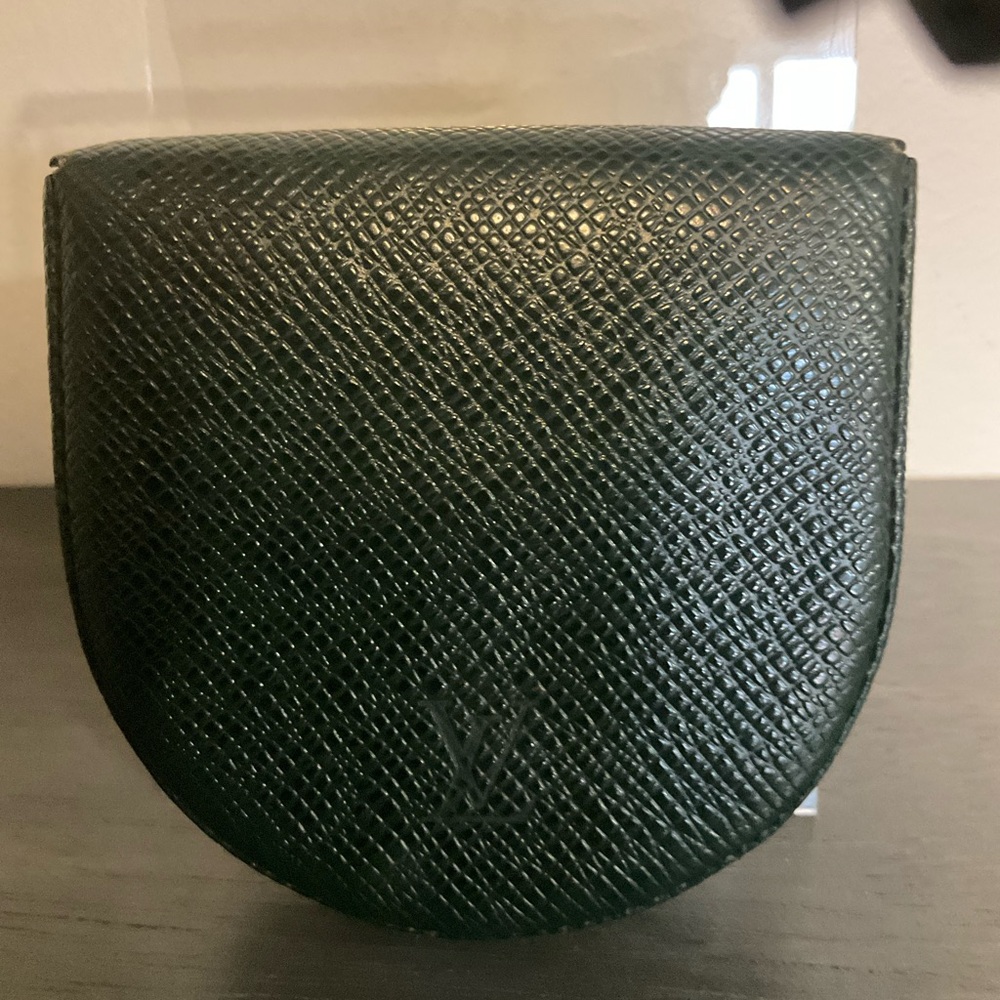 Louis Vuitton Taiga Coin Case - Picture 2 of 11